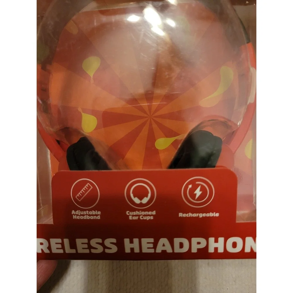Pringles Wireless Bluetooth Headphones in Red